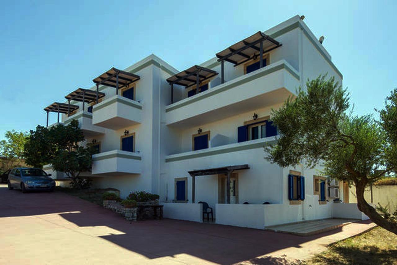 Contaratos Lettings 3 Livadi Kythiron