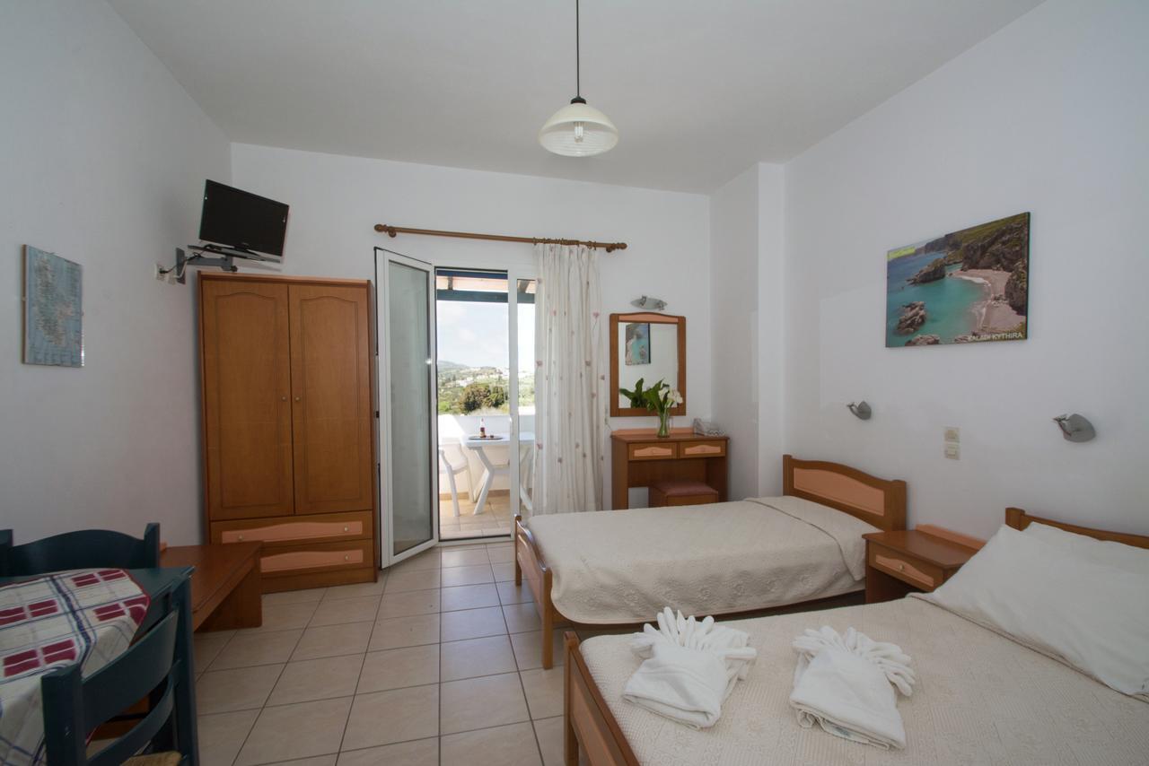 Contaratos Lettings 3 * Livadi (Kythira)